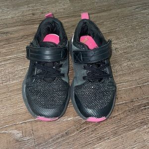 Toddler Black/ Pink Tennis Shoes Size 10